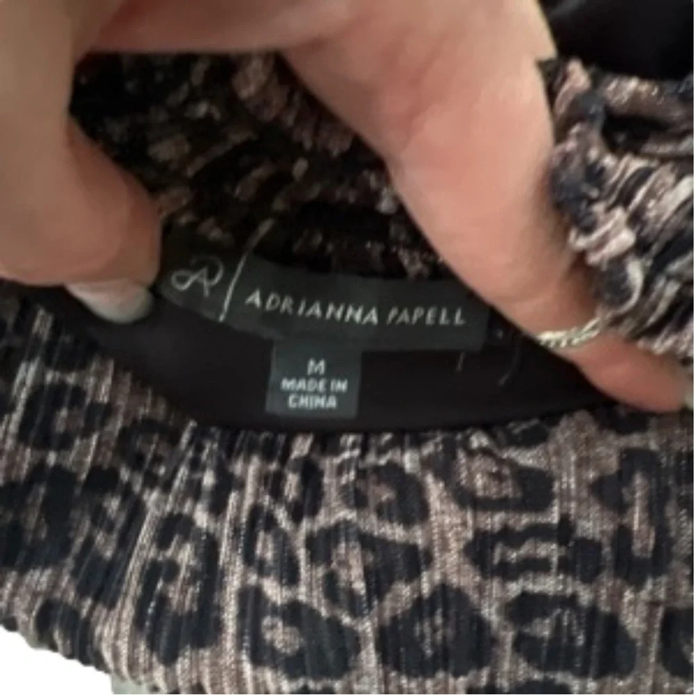 ADRIANNA Papell sleeveless